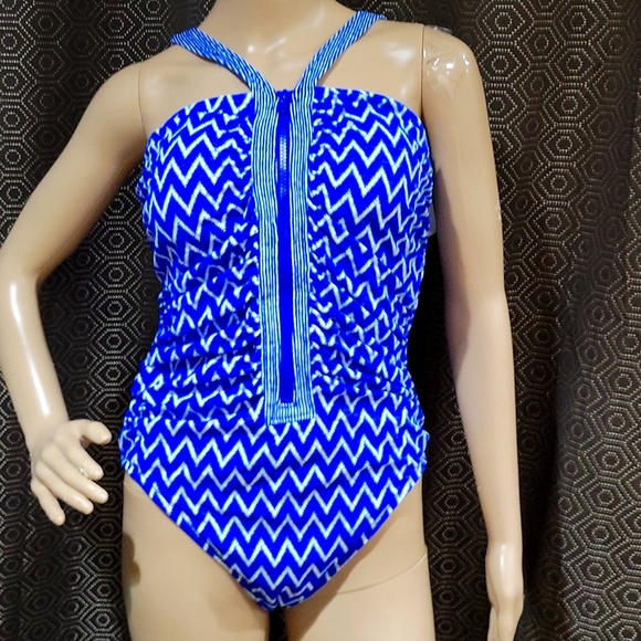 NWT Dune Deck swimsuit - Picture 1 of 8